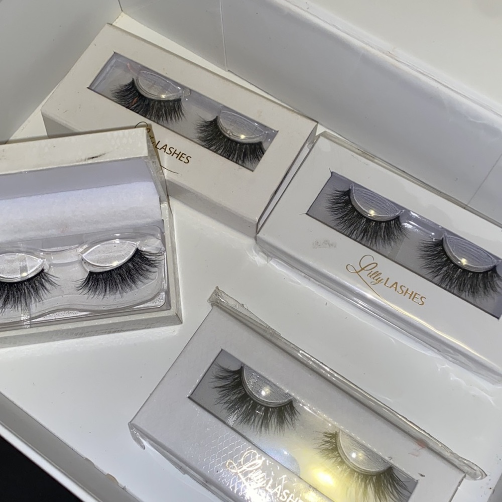 Lilly Lashes 4x Cases of Strip lashes
